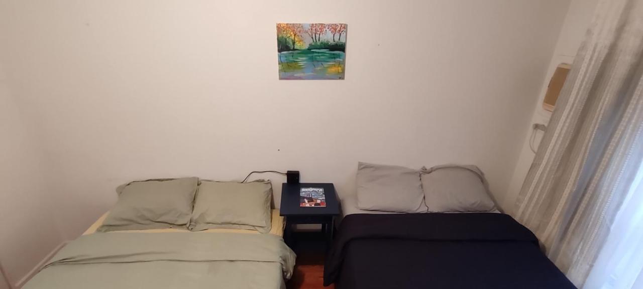 Spacious Room For 4 People In Williamsburg ! New York Exterior foto