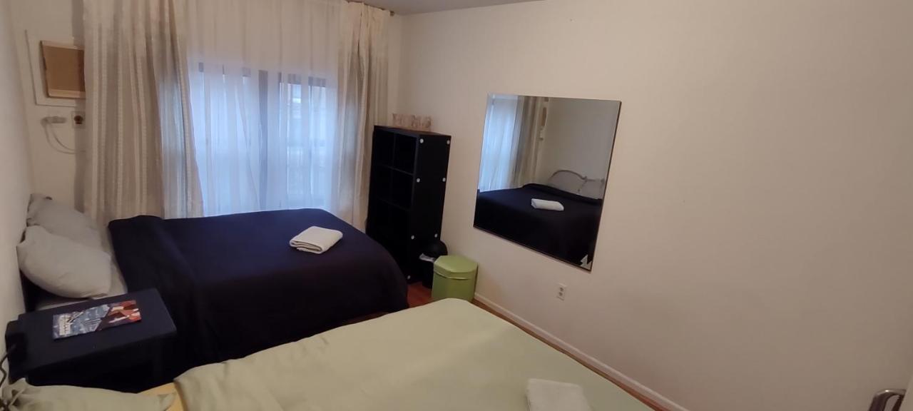 Spacious Room For 4 People In Williamsburg ! New York Exterior foto